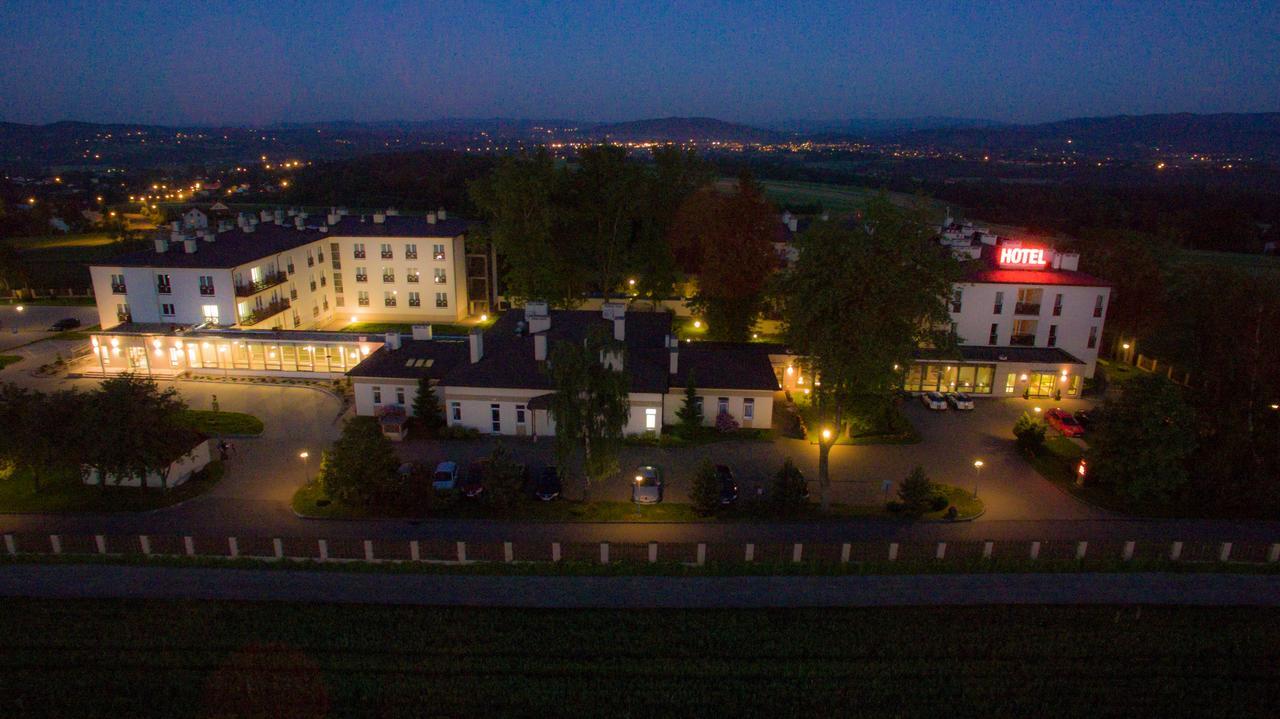 Hotel Radocza Park Business Buitenkant foto