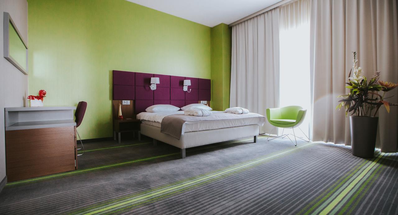 Hotel Radocza Park Business Buitenkant foto